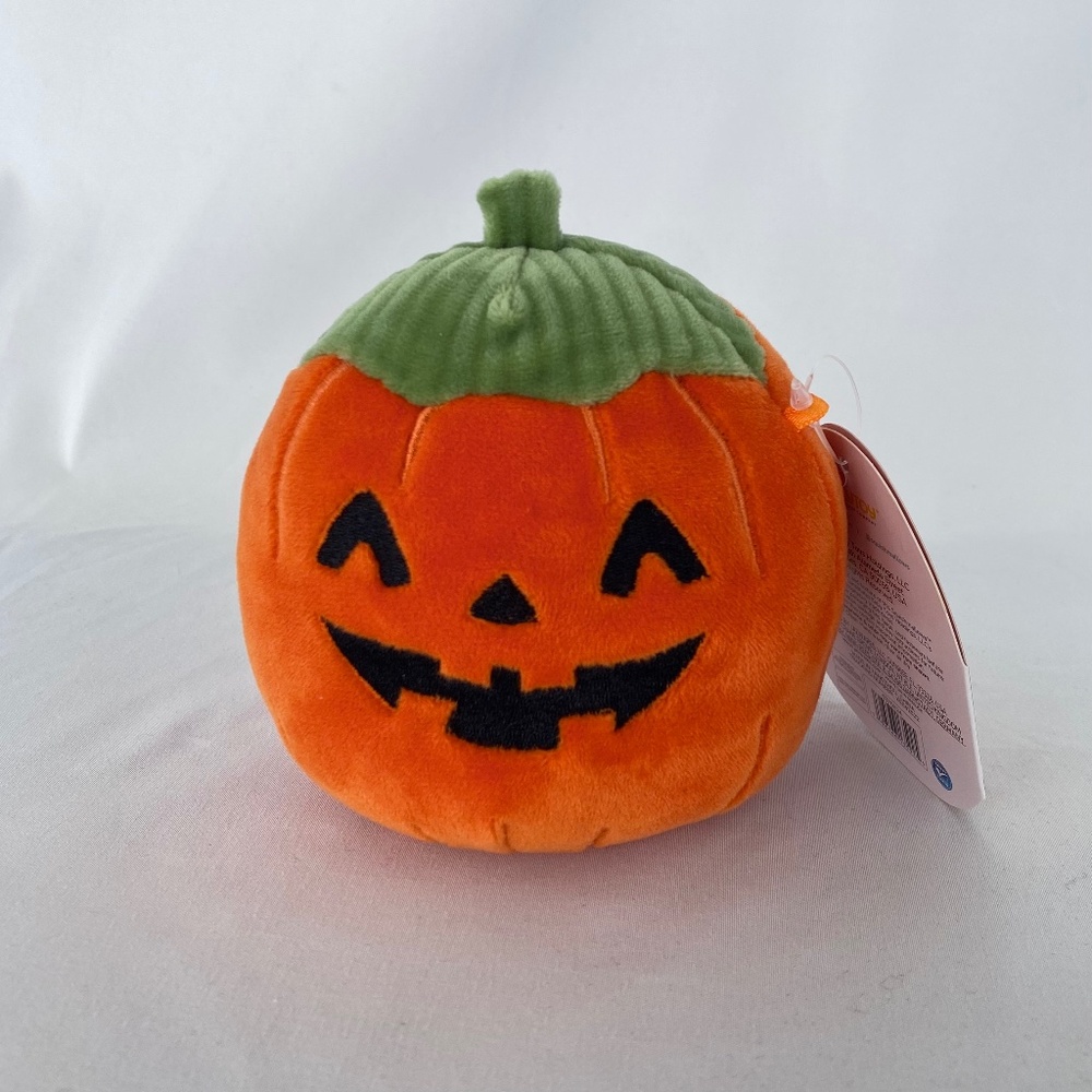 Paige the Pumpkin 4” Squishmallow NWT